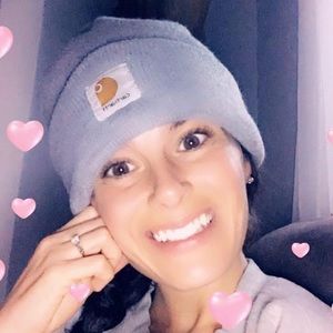 Meet your Posher, Casey